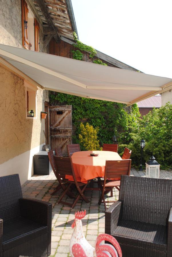 Les Perrieres Bed & Breakfast Saint-Germain-la-Ville Exterior photo