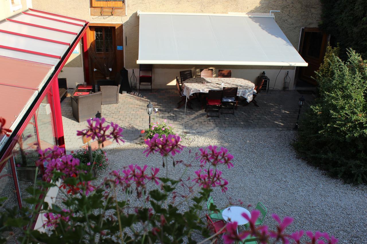Les Perrieres Bed & Breakfast Saint-Germain-la-Ville Exterior photo